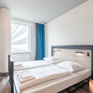 Hotel A&o Neumarkt, Kolonia